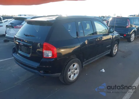 2013 Jeep Compass Sport z USA, uszkodzony, nr VIN 1C4NJCBA2DD246492